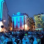 Apartmaji Soncek * 伊佐拉