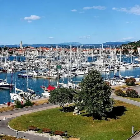 Apartmaji Soncek Lejlighed *