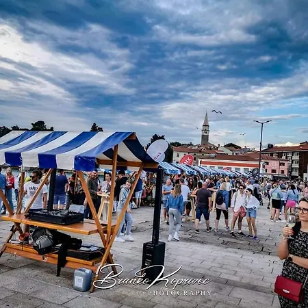 Apartmaji Soncek * Izola