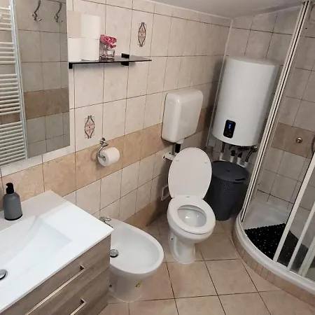 Apartmaji Soncek شقة إيزولا