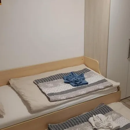 Apartmaji Soncek * איזולה