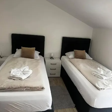 Apartmaji Soncek דירה